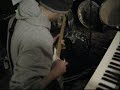 ONE MAN BAND PLAYS \"CANON IN D\"