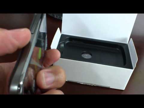 SAMSUNG S5660 Galaxy Gio Unboxing Video - Phone in Stock at www.welectronics.com