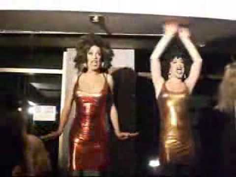 Kiara Duple & Diva D - It's raining man