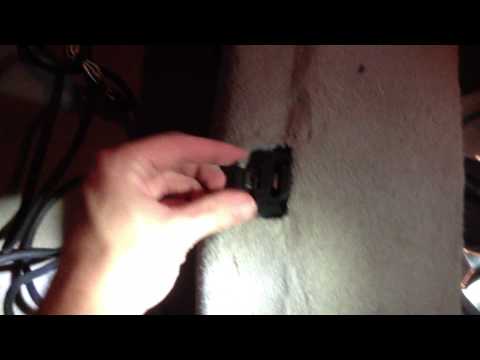 how to remove cd player from 2005 acura rl