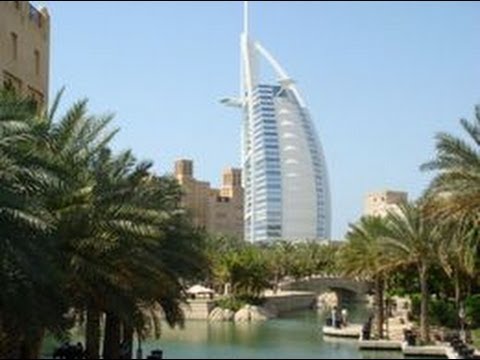 Dubaï - http://www.vidtur.com/page/fr-FR/Dubai Regardez notre guide vidéo de Dubai, et apprenez-en plus sur les choses à voir à Dubai, comme: Mosquée de Jumeirah, Pa...