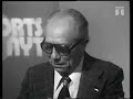 gunnar hansens sidste dag som sportschef 1975. tv-avis med sport. nyhedsopl�ser bent jensen giver ordet til gunnar hansen. udsendelse fra radiohuset, rosen�rns all�. gunnar hansen var i dr til 1976 og derefter 15 �r p� k�benhavns radio. gunnar hansen f. 20/10 1905 - d. 5/1 1993.