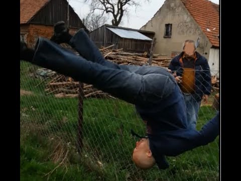 Gospodarz skutecznie broni się przed atakiem patologicznego sąsiada