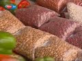 BelgeselUlu onder Mustafa Kemal Ataturk'e her turlu cirkin ifadeyi kullanmaktan cekinmeyen yobaz kesimin ve bazi devrimci gecinen kani bozuklarin, bu belgeseli basindan sonuna kadar seyretmelerinin faydali olacagini dusunuyorum. Bos kafalarina birkez daha Mustafa Kemal'in ne kadar buyuk bir lider oldugunu, devrimciligin simgesi olarak gordukleri Kuba'da bile Ataturk'e ne kadar buyuk bir sayginin oldugunu ogrensinler!Sizler bu ulkenin temel taslarini hicbir zaman yerinden oynatamayacaksiniz.