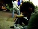 el pedo de oscar tratando de abrir una chela el pedo de oscar tratando de abrir una chela