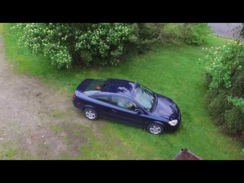 Znajomi odkrywają, że dziewczyna kumpla ma gościa na boku, śledząc ją dronem