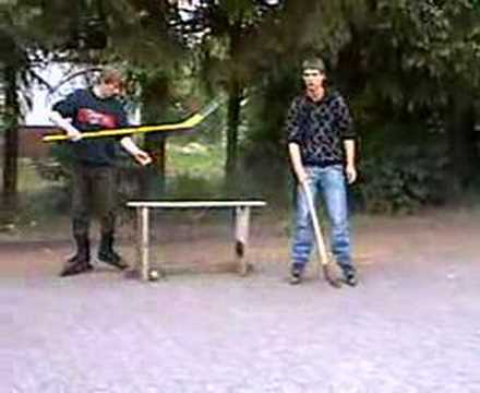SCORESTREETHOCKEYSHOOTOUT - Joar eines unsreen ersten Vids. Wir werden besser, stärker und geheimer als ihr! ;P.