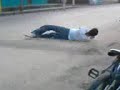 el pendejo gemelo y sus vueltas