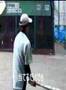 世界最速230キロの剛速球を平然と打ち返す男 a man hits 230km/h high speed ball