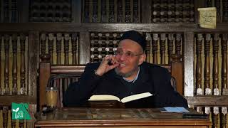 فصل : في مسائل وآداب ينبغي للقارىء الاعتناء بها ، والاستياك