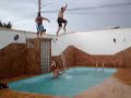 RACHANDO O COCO NA PSICINA RACHANDO O COCO NA PSICINA