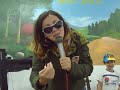 Lúbia dublando... seria quase perfeito se ela não errasse algumas partes da música... rs