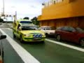 Ambulans åker färja