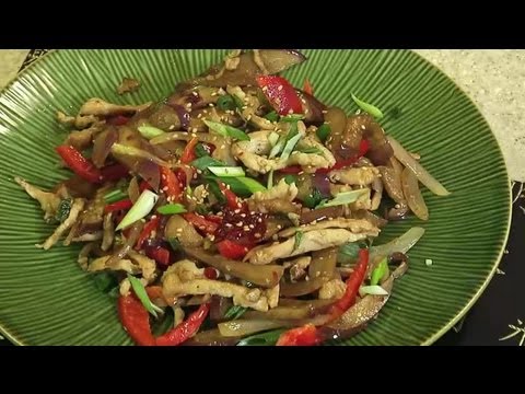 eggplant - Subscribe Now: http://www.youtube.com/subscription_center?add_user=Cookingguide Watch More: http://www.youtube.com/Cookingguide Chinese chicken and eggplant ...