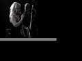 UMA UMA featuring Pauliina May: Caminhos Cruzados