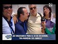 abrazos gratis en la expo