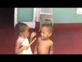 手をつなごう 〜グーをチョキに変えよう〜