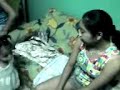 maria jose repartiendo besitos