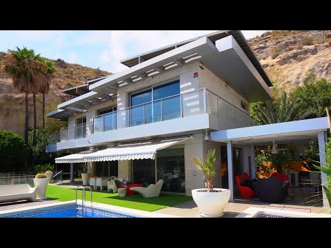 1150000€/Villa in Sierra Cortina/House in Spain/Houses on the Costa Blanca/Property in Benidorm/High-Tech