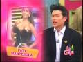 videos de porras a  Patricia Manterola en la oreja traje negro