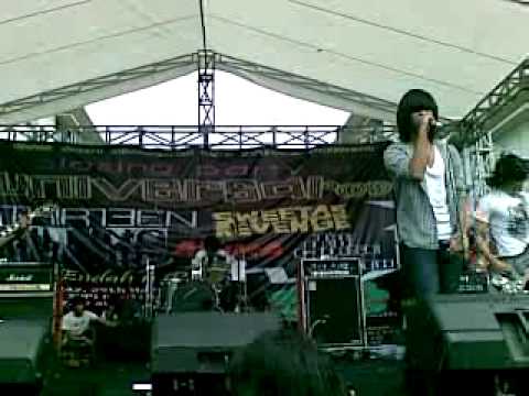 Killing me inside @ universal al azhar 2009 - come on girl we'll burn money on vegas