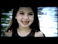 Este video foi ao ar em homenagem e comemoração aos 25 anos da FIAT. Mas o texto é de uma mulher publicitaria o qual não lembro o nome agora. Mas é fantástico!!!
