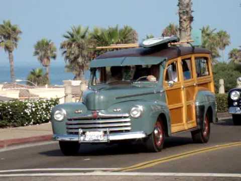 Highway 101 Woodie Car Cruise Oceanside Pier | 2009 Wavecrest Woodie Car 