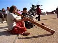 Digeridoo speler in Park Guell (Gaudi) Barcelona