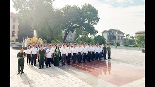 Đoàn đại biểu Thành ủy, HĐND, UBND, UB MTTQ Thành phố viếng nghĩa trang Liệt sỹ Thành phố và dâng hương tại đài tưởng niệm Bác Hồ