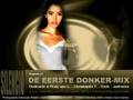 De eerste donker