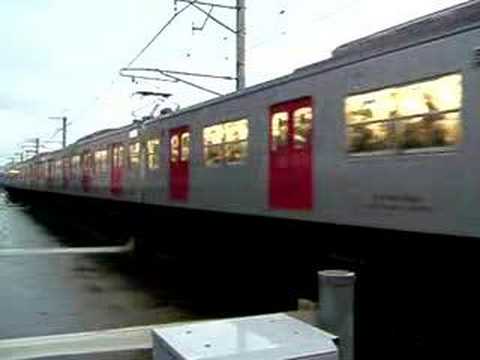 １０３系 （６両）（0626C）（E08：E07）　普通　福岡空港 ゆき　【九大学研都市駅】