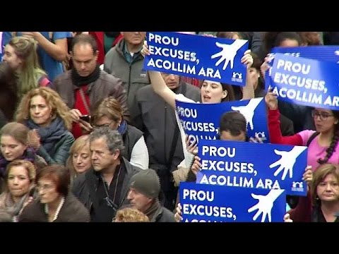 Spanien: 160.000 Spanier demonstrieren für mehr Flü ...