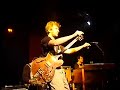 ibrahim electric spiller en total fed koncert. har selv oplevet dem 3-4 gange. denne video er fra deres tidligere hjemmeside som ikke er oppe l�ngere. derfor ville jeg lige dele videoen med jer.