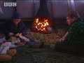 Traditional buck skin moccassins - Ray Mears Extreme Survival - BBC Traditional buck skin moccassins - Ray Mears Extreme Survival - BBC