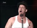 razi cu lacrimi