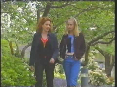 Lucy's Lesbian Romance With Kelly From Breakers 10