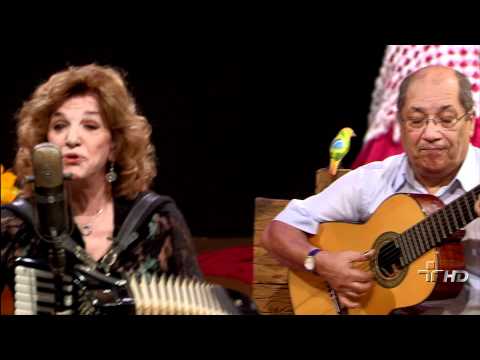 Fiz a cama na varanda, por Adelaide Chiozzo (10/05/2012)