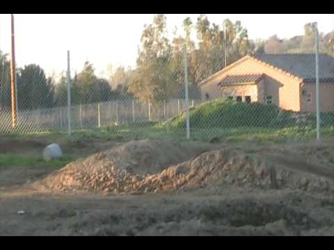 BMX BIKES TRICKS STUNTS CRASHES