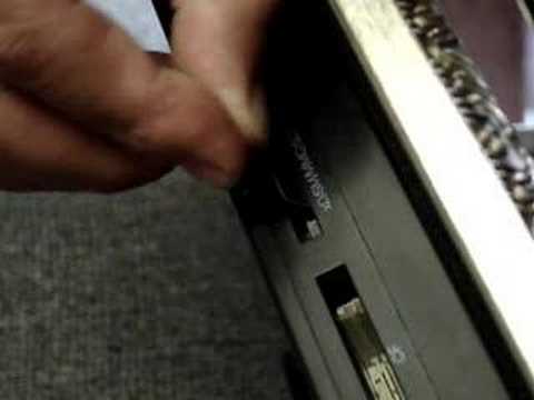 how to insert xd card in hp laptop