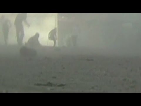 Dramatic video of Gaza market attack