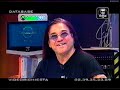 Pino aiuta una ragazza assediata da fan di Gigi D\