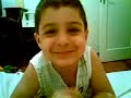 Julius cantando