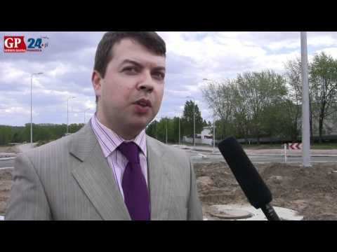 Wszystko wskazuje na to, że wyremontowaną ul. Grunwaldzką przejedziemy się szybciej niż pierwotnie zakładano. Drogowcy się spieszą i już można tam jeździć, choć prace trwają.