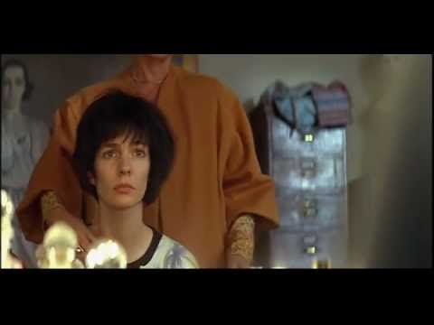 Jean Reno - Nikita (Nikita - Criada Para Matar (título no Brasil) é um filme francês de 1990, do gênero ação, escrito e dirigido por Luc Besson e estrelado por Anne Pari...