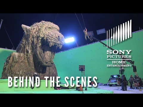 JUMANJI: WELCOME TO THE JUNGLE "Surviving the Jungle - Jaguar Statue"