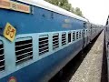 Video of the Goa Sampark Kranti crossing Mandovi Exp at Kudal. 5/11/06 Joydeep Bhattacharjee