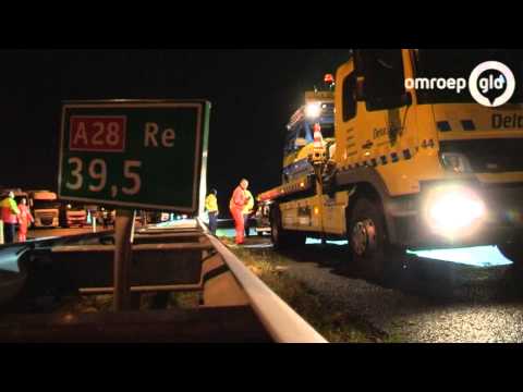 Vrouw omgekomen bij ongeluk A28 Putten