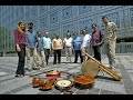 http://www.mugar.info/Mugar est un groupe de musique celto-berbere.  Musiciens:  * Lahouhari Bennadjadi : gumbrit et choeur* Nasredine Dalil : flûte traversière, chant, bendir, karkabou* Abdenour Djemaï : banjo* Philippe Hunsinger : bouzouki et guitare* El-Hadj Khalfa : t'bel, choeur et zorna* Youenn Le Berre : flûte traversière, cornemuse, tin-whistle, flûte basse, chant* Jean-Bernard Mondoloni : bodhrán et didjeriddo* Jean-Claude Philippe : violon* Céline Rivaud : violon* Michel Sikiotakis : flûte traversière, tin-whistle, low-whistle, choeur, bombarde* Yann Lemêtre : son façadeL'aventure musicale Mugar autour des trois flûtistes Nasredine Dalil, Youenn Le Berre et Michel Sikiotakis a été crée en juin 1996 à l'occasion du festival 