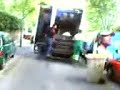 Subida al Camion de basuras