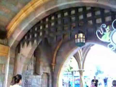 Disneyland Fantasyland Entrance ...